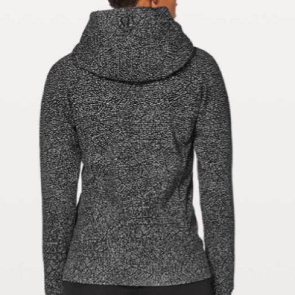 Lululemon Scuba Hoodie - Picture 11 of 13